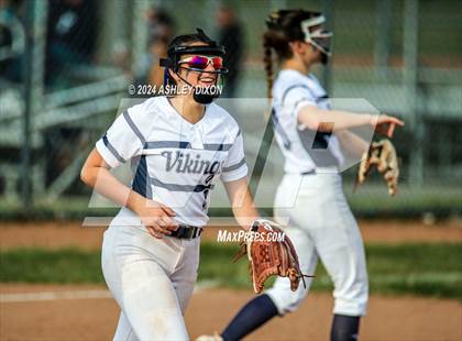 Thumbnail 3 in Lake Shore @ Marysville photogallery.