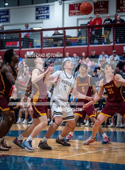 Thumbnail 2 in Ithaca vs Corning-Painted Post (NYSPHSAA Section 4 Class AAA Final) photogallery.