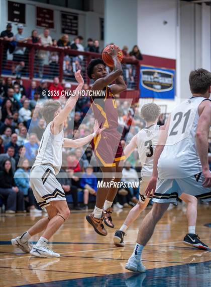 Thumbnail 2 in Ithaca vs Corning-Painted Post (NYSPHSAA Section 4 Class AAA Final) photogallery.