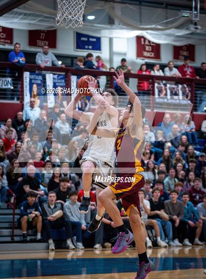 Thumbnail 1 in Ithaca vs Corning-Painted Post (NYSPHSAA Section 4 Class AAA Final) photogallery.