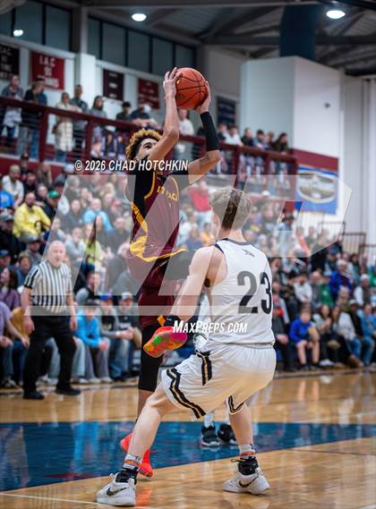 Thumbnail 1 in Ithaca vs Corning-Painted Post (NYSPHSAA Section 4 Class AAA Final) photogallery.