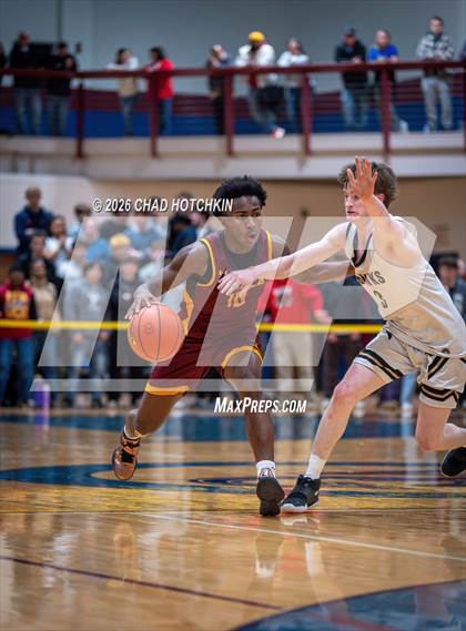 Thumbnail 1 in Ithaca vs Corning-Painted Post (NYSPHSAA Section 4 Class AAA Final) photogallery.