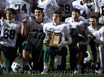 Thumbnail 1 in Mulvane vs Collegiate (KSHSAA 4A Bi-District Playoff) photogallery.