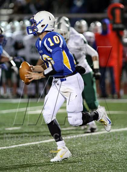 Thumbnail 3 in Mulvane vs Collegiate (KSHSAA 4A Bi-District Playoff) photogallery.