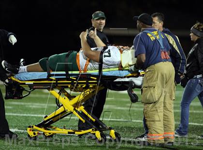 Thumbnail 1 in Mulvane vs Collegiate (KSHSAA 4A Bi-District Playoff) photogallery.