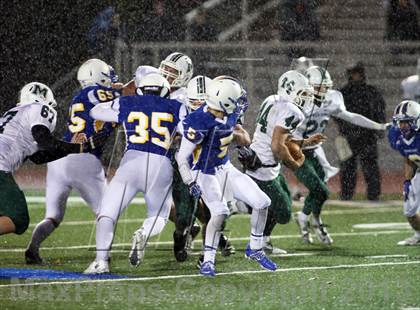 Thumbnail 1 in Mulvane vs Collegiate (KSHSAA 4A Bi-District Playoff) photogallery.