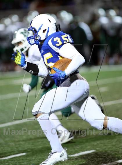Thumbnail 3 in Mulvane vs Collegiate (KSHSAA 4A Bi-District Playoff) photogallery.