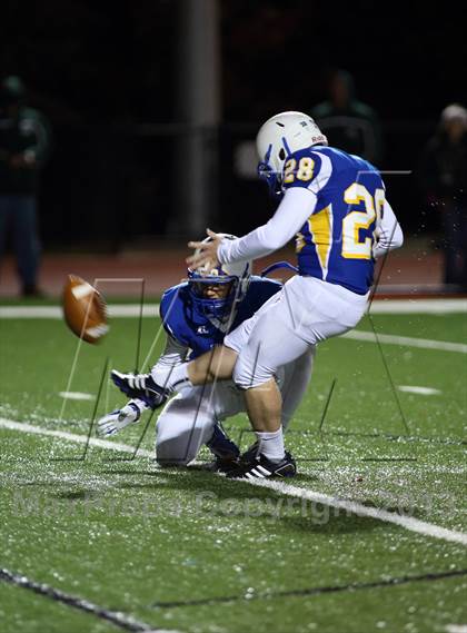Thumbnail 2 in Mulvane vs Collegiate (KSHSAA 4A Bi-District Playoff) photogallery.