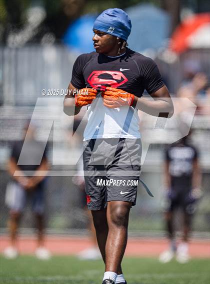 Thumbnail 1 in Serra vs Servite (7 on 7 Brave 8 Invitational) photogallery.