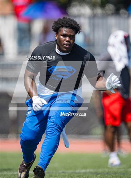 Thumbnail 1 in Serra vs Servite (7 on 7 Brave 8 Invitational) photogallery.