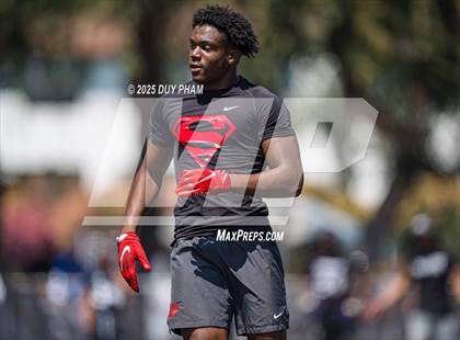 Thumbnail 1 in Serra vs Servite (7 on 7 Brave 8 Invitational) photogallery.