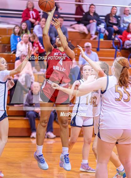 Thumbnail 2 in Newark Valley @ Elmira Notre Dame photogallery.