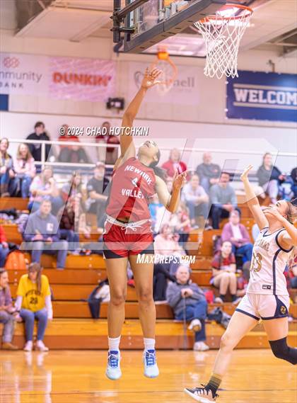 Thumbnail 3 in Newark Valley @ Elmira Notre Dame photogallery.