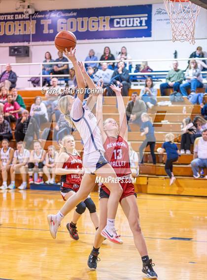 Thumbnail 1 in Newark Valley @ Elmira Notre Dame photogallery.