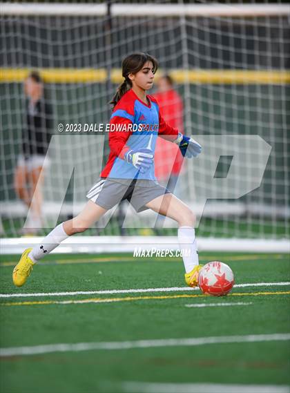 Thumbnail 2 in Francis Parker vs Classical Academy photogallery.