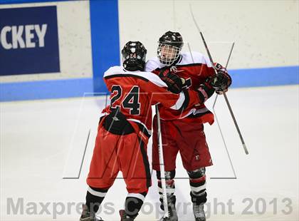 Thumbnail 1 in Warde/Ludlowe vs. North Branford (CIAC Division II Semifinals) photogallery.