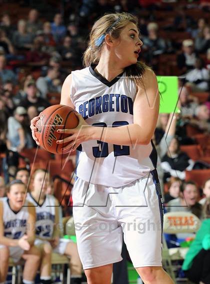 Thumbnail 3 in Brennan vs. Georgetown (UIL 5A Semifinal) photogallery.