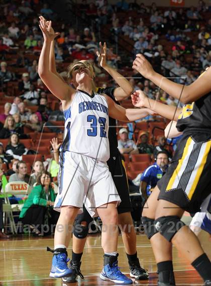 Thumbnail 2 in Brennan vs. Georgetown (UIL 5A Semifinal) photogallery.