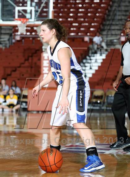 Thumbnail 3 in Brennan vs. Georgetown (UIL 5A Semifinal) photogallery.