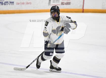 Thumbnail 3 in Canisius vs St. Joseph's Collegiate Institute photogallery.