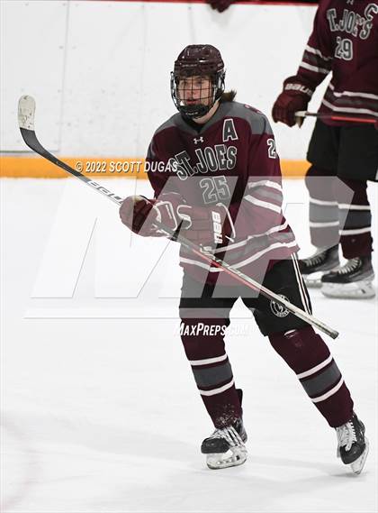 Thumbnail 3 in Canisius vs St. Joseph's Collegiate Institute photogallery.