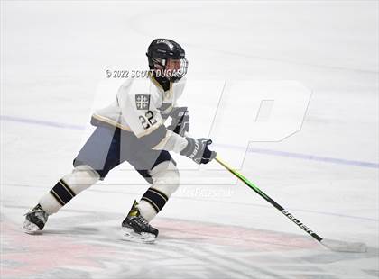Thumbnail 3 in Canisius vs St. Joseph's Collegiate Institute photogallery.