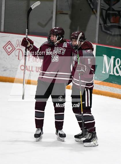 Thumbnail 2 in Canisius vs St. Joseph's Collegiate Institute photogallery.