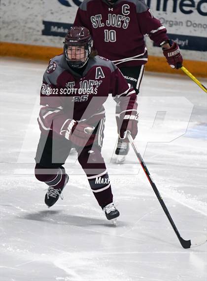 Thumbnail 3 in Canisius vs St. Joseph's Collegiate Institute photogallery.