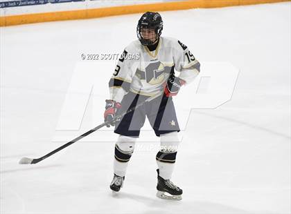 Thumbnail 2 in Canisius vs St. Joseph's Collegiate Institute photogallery.