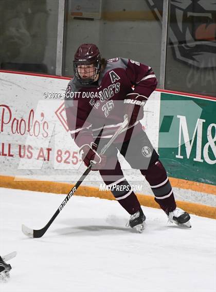Thumbnail 2 in Canisius vs St. Joseph's Collegiate Institute photogallery.