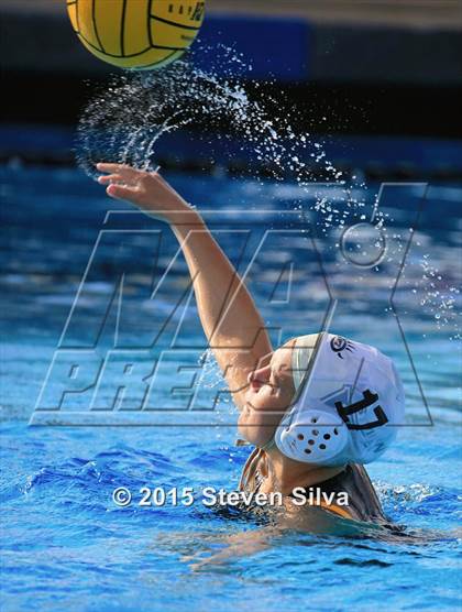 Thumbnail 2 in La Jolla vs. Westview (CIF-SDS Open Division Quarterfinal) photogallery.