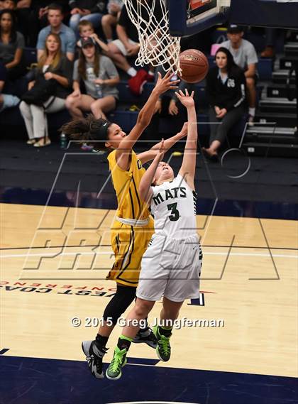 Thumbnail 1 in Miramonte vs. Bishop O'Dowd (CIF NCS D3 Championship) photogallery.