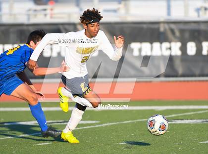 Thumbnail 1 in Yuma Catholic vs. Phoenix Country Day (AIA 3A Semifinal) photogallery.