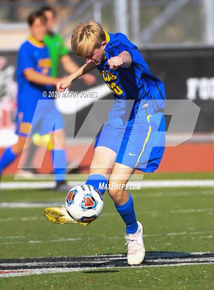 Thumbnail 2 in Yuma Catholic vs. Phoenix Country Day (AIA 3A Semifinal) photogallery.