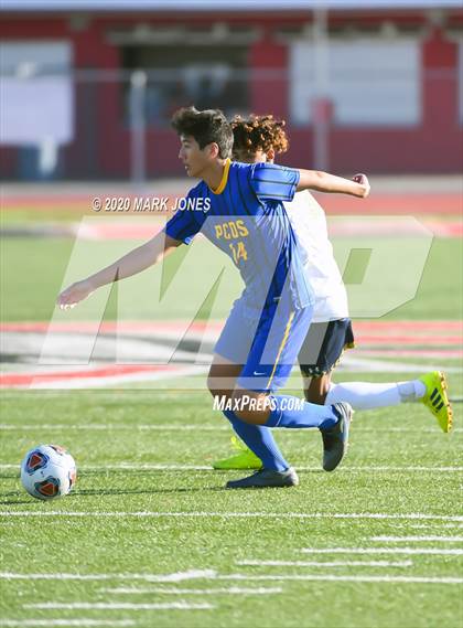 Thumbnail 3 in Yuma Catholic vs. Phoenix Country Day (AIA 3A Semifinal) photogallery.