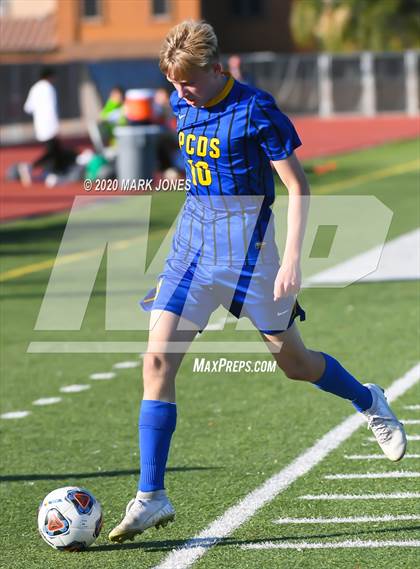 Thumbnail 2 in Yuma Catholic vs. Phoenix Country Day (AIA 3A Semifinal) photogallery.
