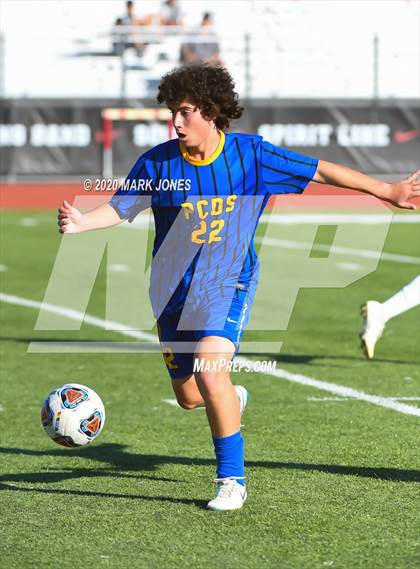 Thumbnail 2 in Yuma Catholic vs. Phoenix Country Day (AIA 3A Semifinal) photogallery.
