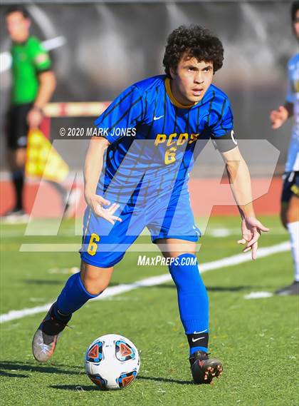 Thumbnail 2 in Yuma Catholic vs. Phoenix Country Day (AIA 3A Semifinal) photogallery.