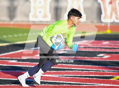 Thumbnail 2 in Yuma Catholic vs. Phoenix Country Day (AIA 3A Semifinal) photogallery.