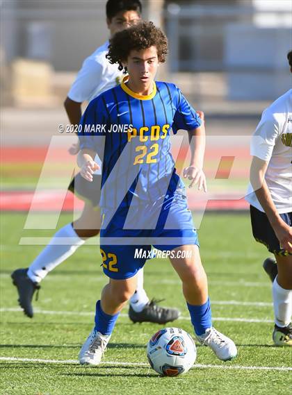 Thumbnail 3 in Yuma Catholic vs. Phoenix Country Day (AIA 3A Semifinal) photogallery.