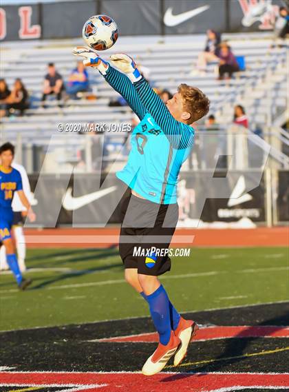 Thumbnail 2 in Yuma Catholic vs. Phoenix Country Day (AIA 3A Semifinal) photogallery.