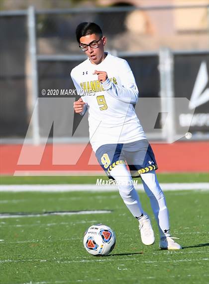 Thumbnail 2 in Yuma Catholic vs. Phoenix Country Day (AIA 3A Semifinal) photogallery.