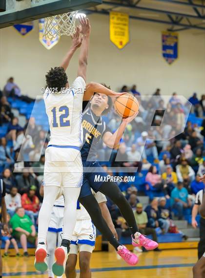 Thumbnail 1 in Western Branch @ Oscar Smith photogallery.