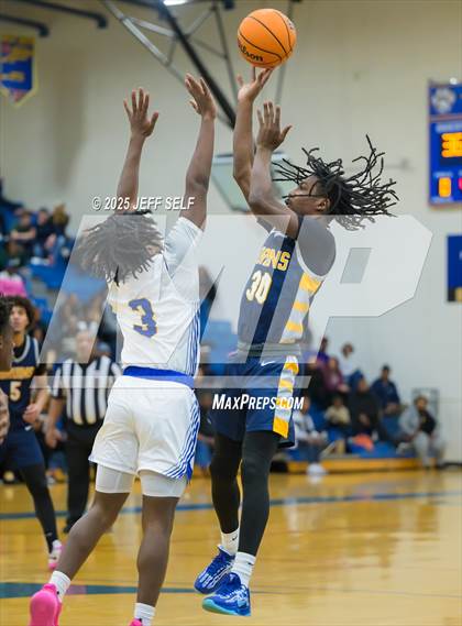 Thumbnail 2 in Western Branch @ Oscar Smith photogallery.