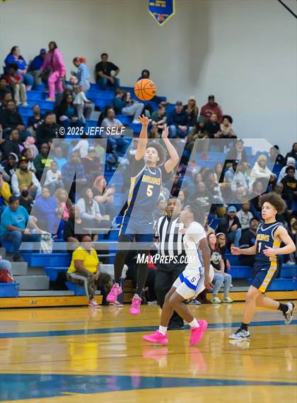 Thumbnail 2 in Western Branch @ Oscar Smith photogallery.