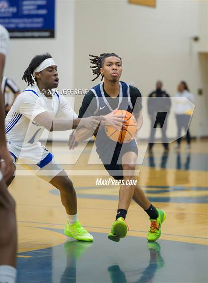Thumbnail 1 in Western Branch @ Oscar Smith photogallery.