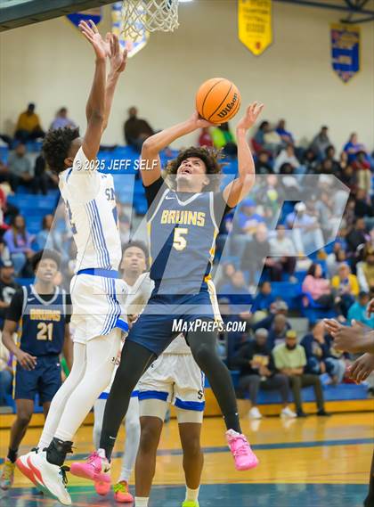 Thumbnail 2 in Western Branch @ Oscar Smith photogallery.