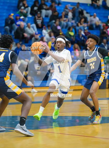 Thumbnail 1 in Western Branch @ Oscar Smith photogallery.