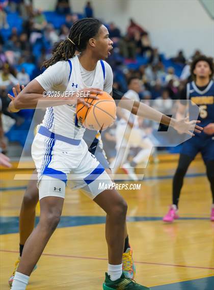 Thumbnail 1 in Western Branch @ Oscar Smith photogallery.
