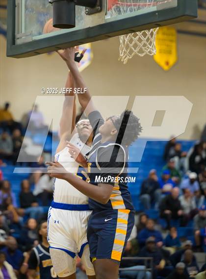 Thumbnail 1 in Western Branch @ Oscar Smith photogallery.